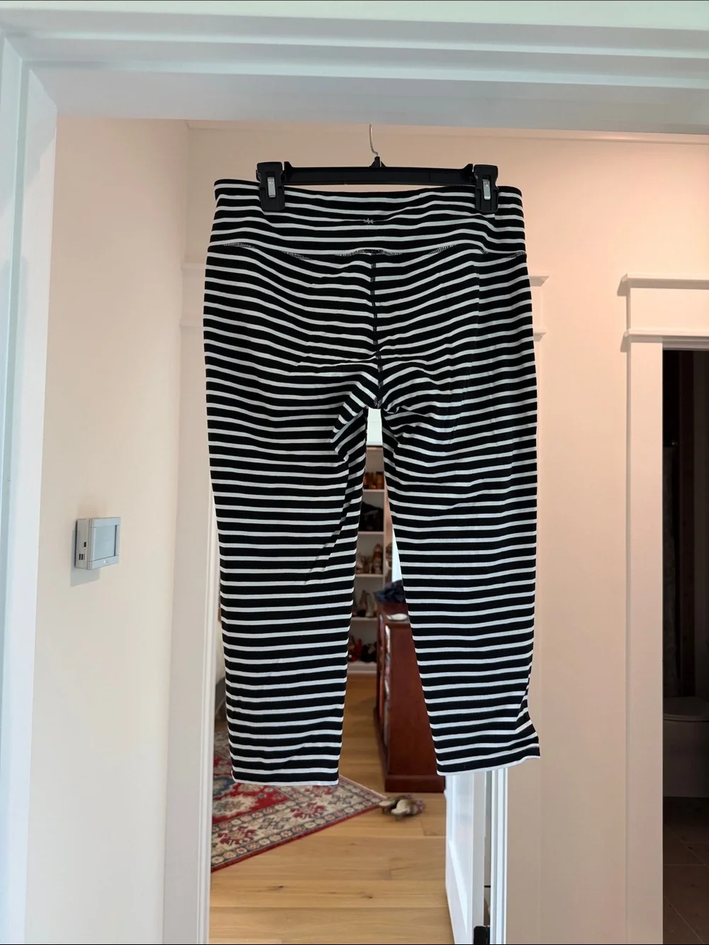 Athleta black white